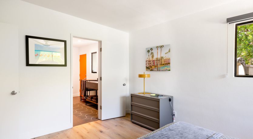 Photo of Charm & Art