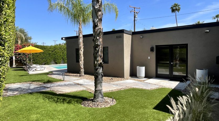 Photo of Charm & Art