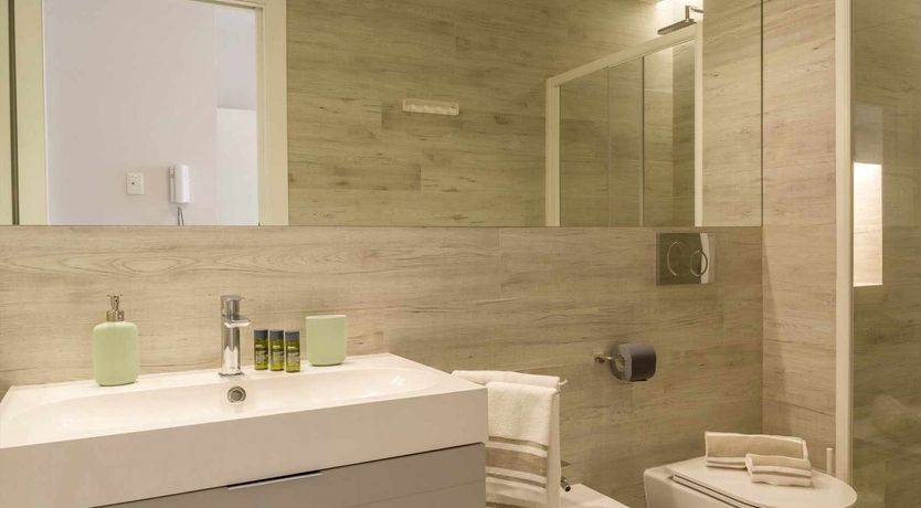 Photo of Serenity at Sea