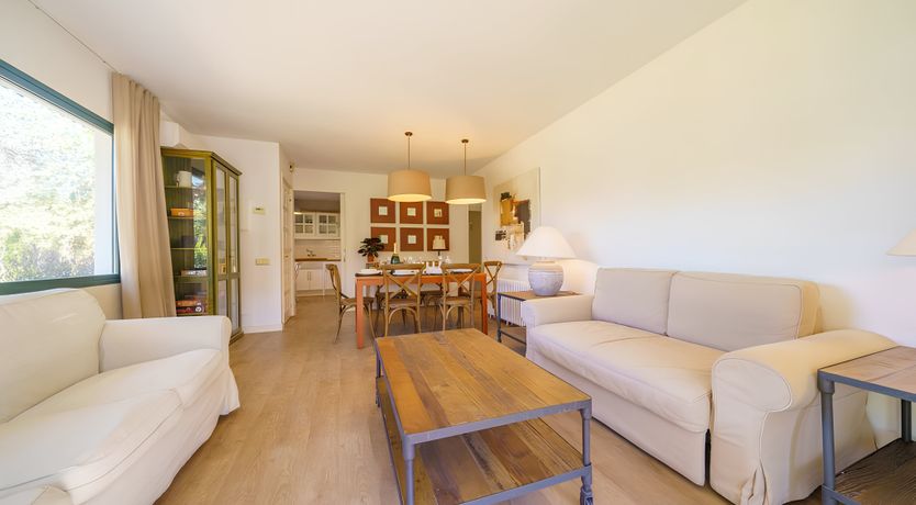 Photo of Luscious Coastal Haven