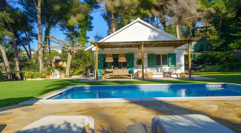 Photo of Luscious Coastal Haven