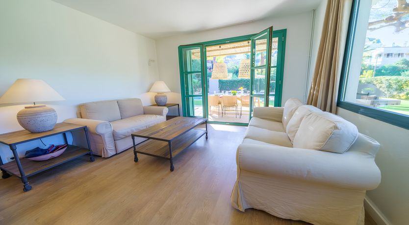 Photo of Luscious Coastal Haven