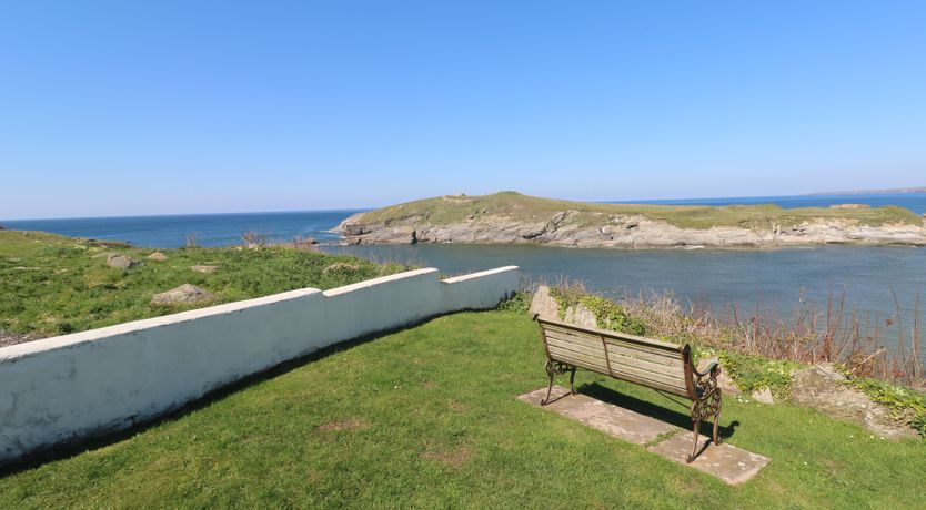 Photo of Island View