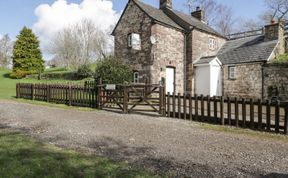 Photo of Aqueduct Cottage