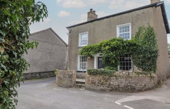 Caton Lane House Holiday Cottage