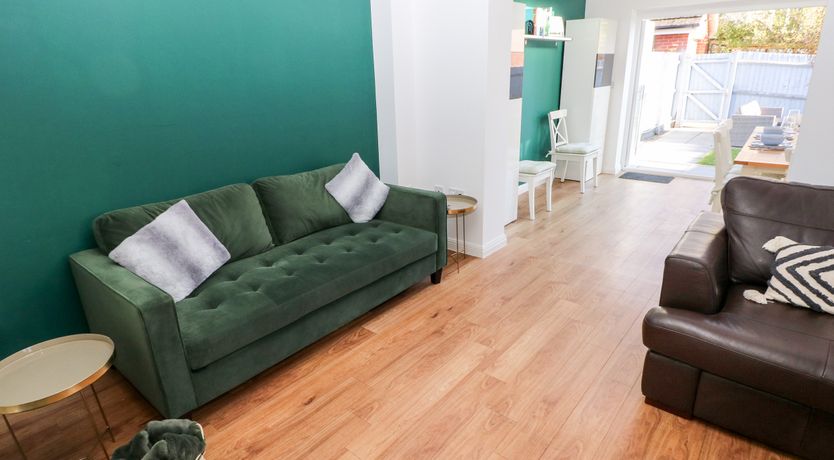 Photo of 12 Clos Yr Wylan