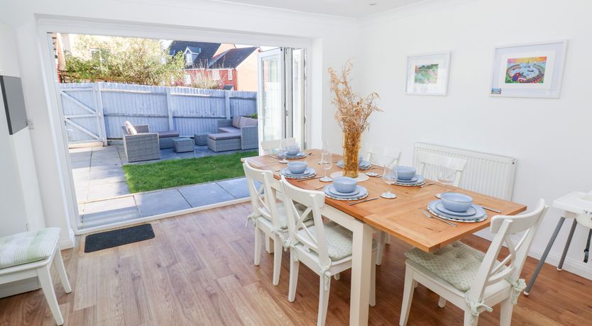 Photo of 12 Clos Yr Wylan