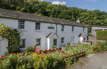 Riverside Cottage No 4 Holiday Cottage