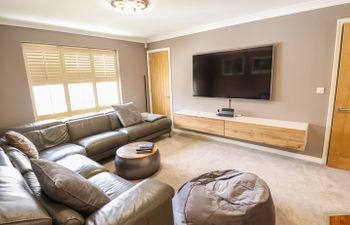 10 Mellor Way Holiday Cottage