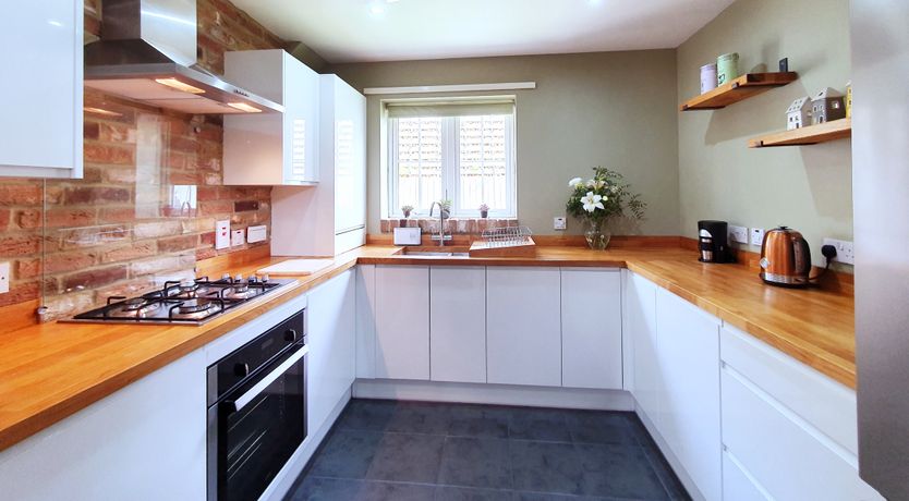 Photo of 10 Beacon Hill