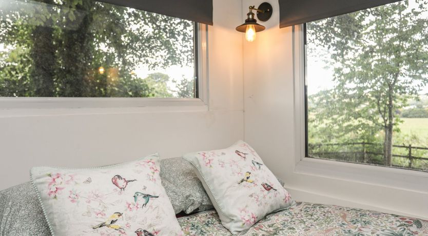 Photo of Fron Goch Shepherd's Hut