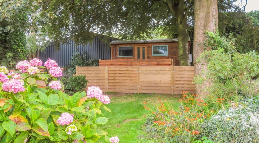 Photo of Frongoch Shepherd's Hut