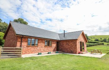 Awel y Bryn Holiday Cottage