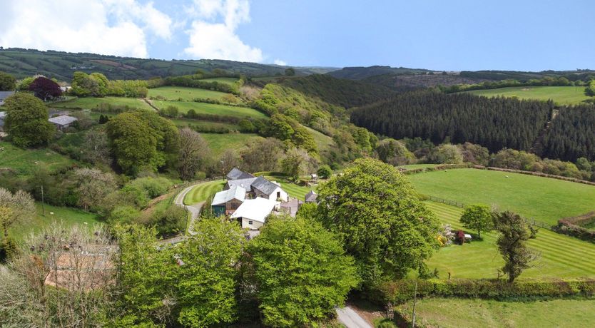Photo of Norton Cottage, Hawkridge