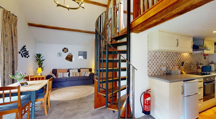 Photo of West Hollowcombe Farm Cottages - full site