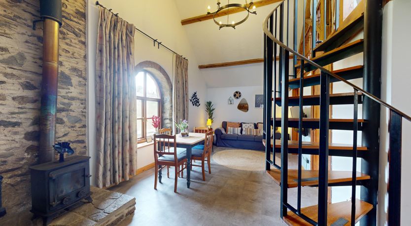 Photo of West Hollowcombe Farm Cottages - full site