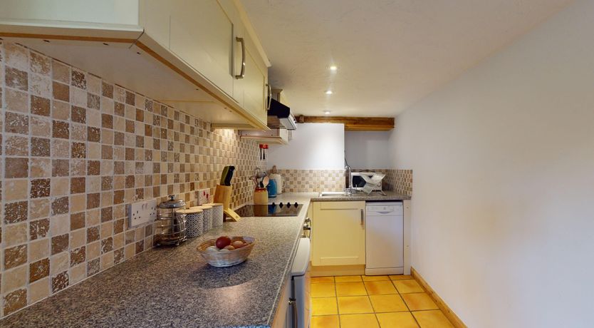 Photo of West Hollowcombe Farm Cottages - full site