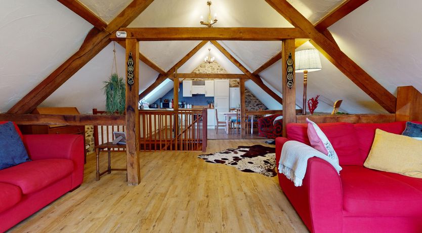 Photo of West Hollowcombe Farm Cottages - full site