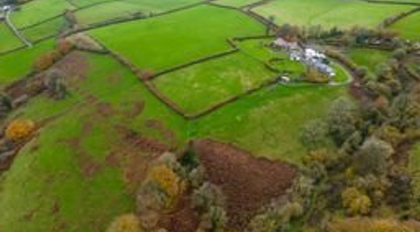 Photo of Smiddy Cottage, Hawkridge
