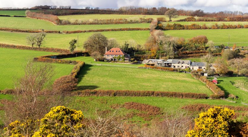 Photo of Smiddy Cottage, Hawkridge