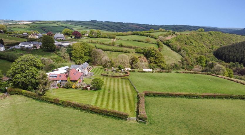Photo of Smiddy Cottage, Hawkridge