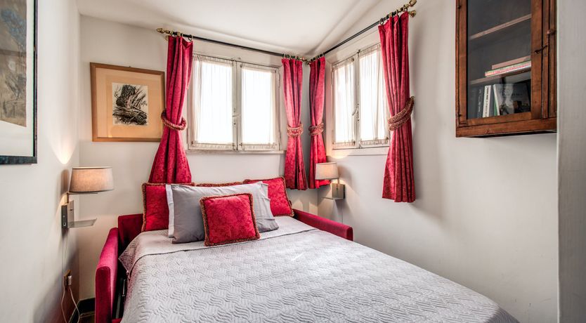 Photo of Roman Primer