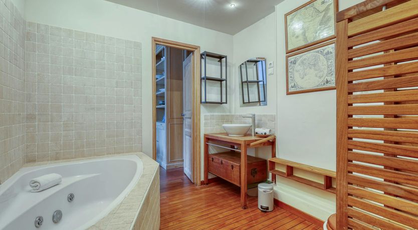 Photo of Whispers of Saint-Germain