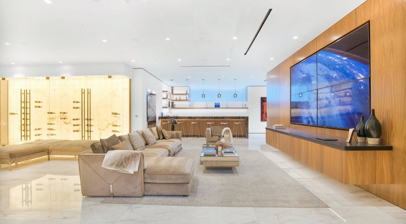 Photo of Bird Streets Oasis