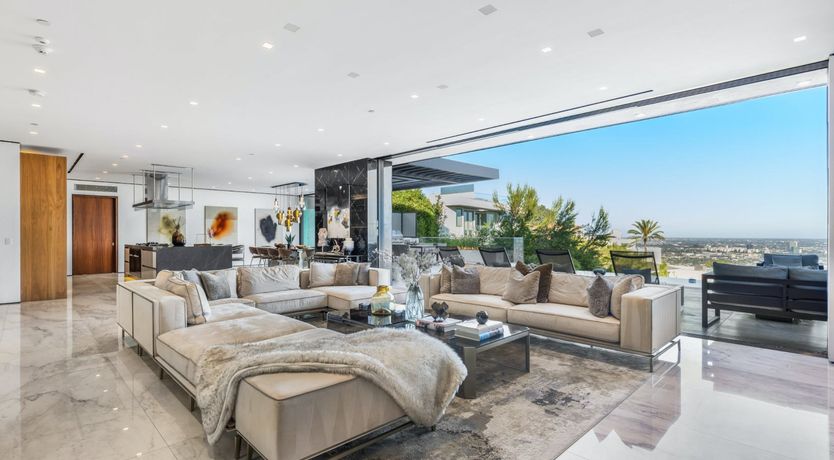 Photo of Bird Streets Oasis