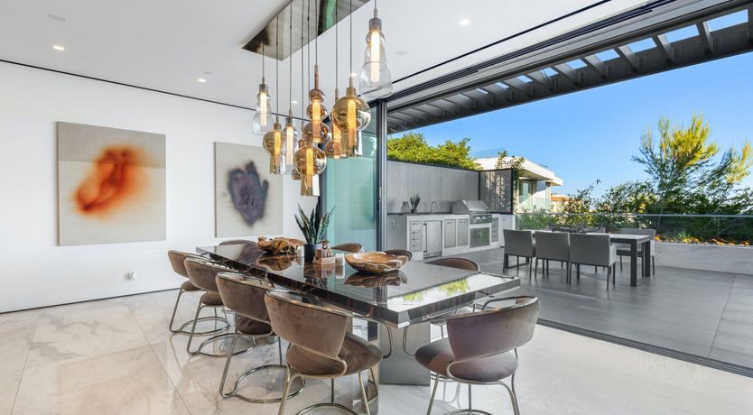 Photo of Bird Streets Oasis