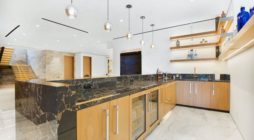 Photo of Bird Streets Oasis