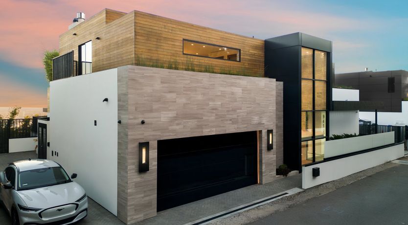 Photo of Bird Streets Oasis