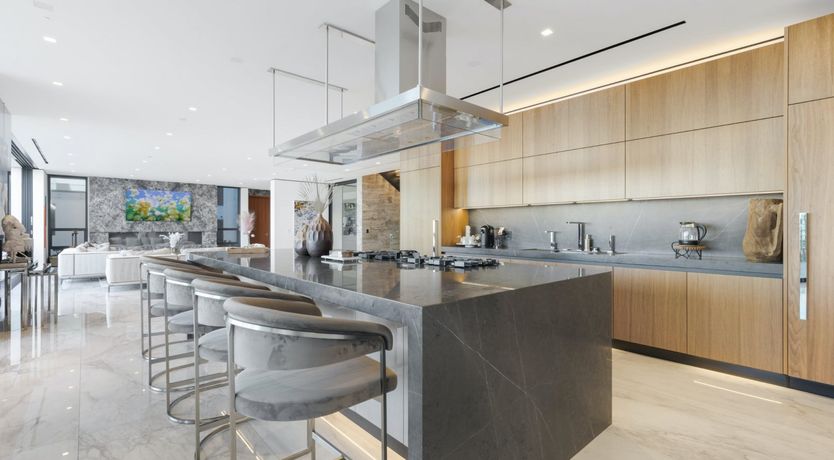 Photo of Bird Streets Oasis