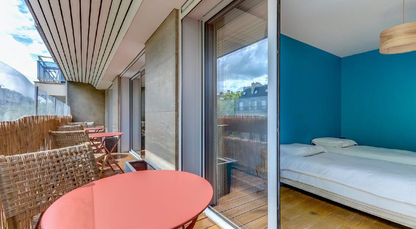 Photo of Parisian Flair