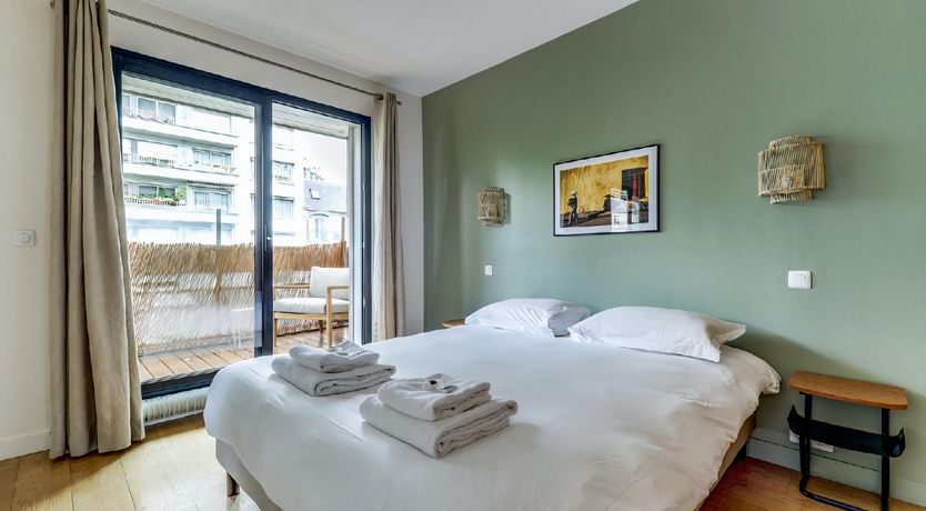 Photo of Parisian Flair