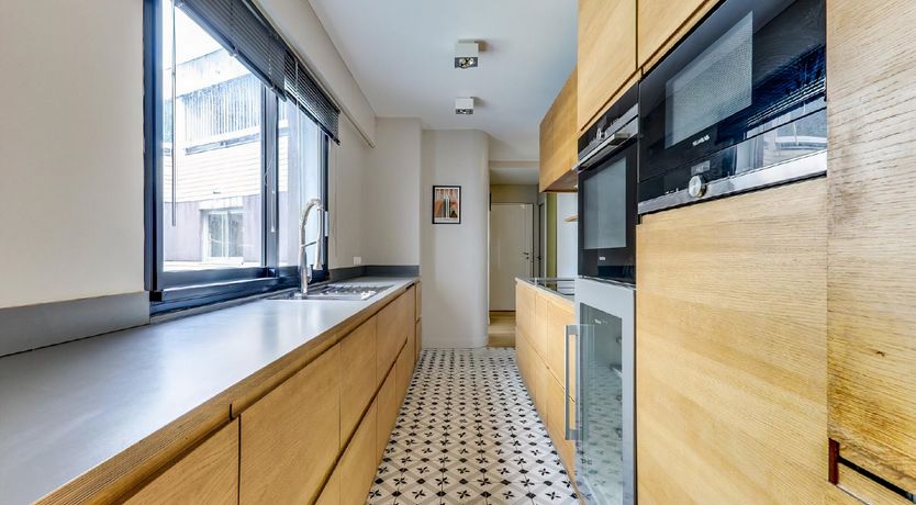 Photo of Parisian Flair