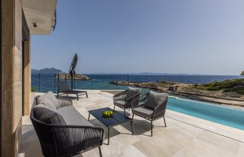 Breathtaking View Villa Holiday Home