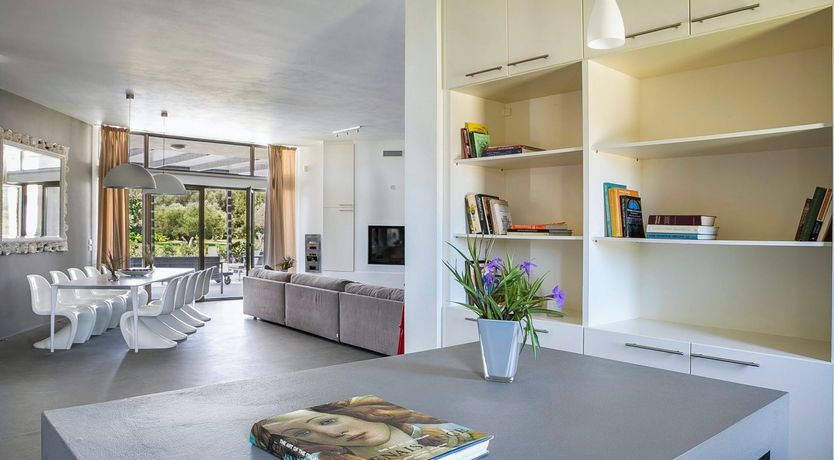 Photo of The Grape of Zeus