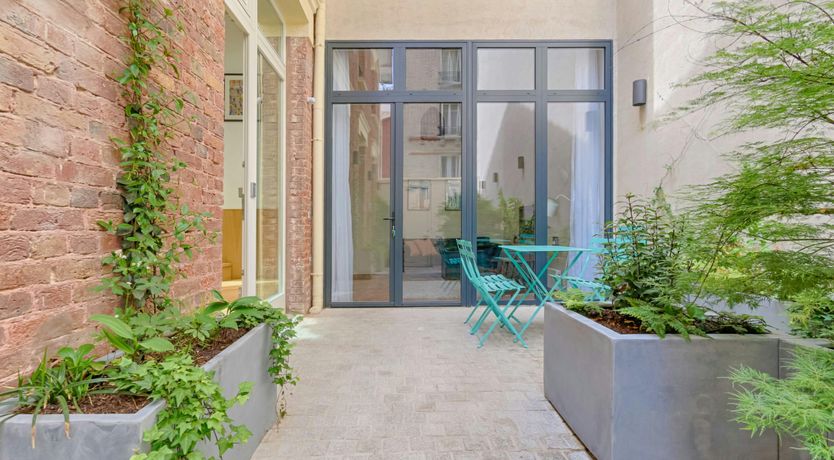 Photo of Montmartre Blush