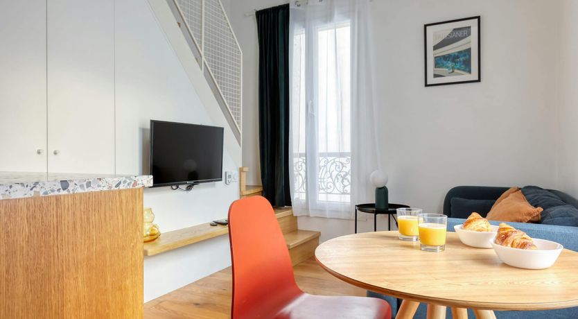 Photo of Montmartre Blush