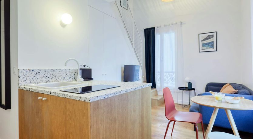 Photo of Montmartre Blush