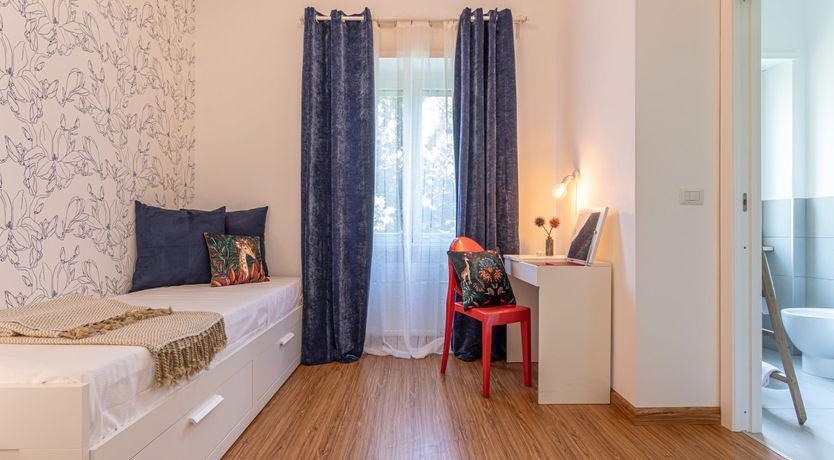 Photo of The Roman Violet