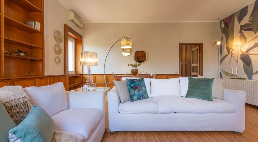 Photo of The Roman Violet