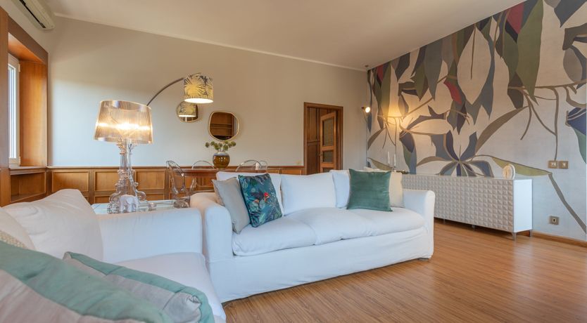 Photo of The Roman Violet