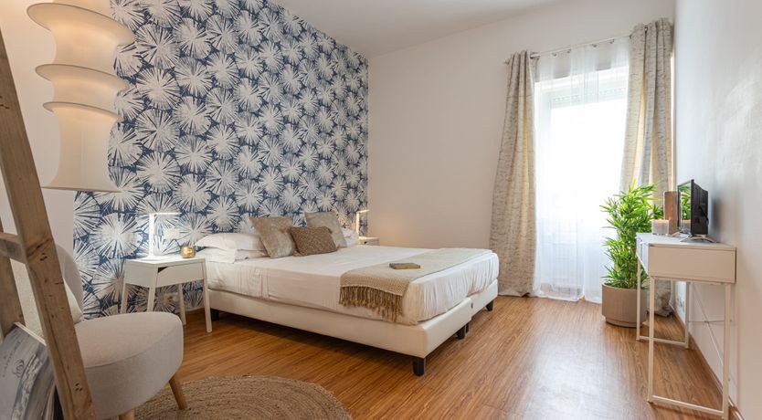 Photo of The Roman Violet