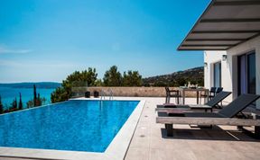 Photo of Blue View Villa