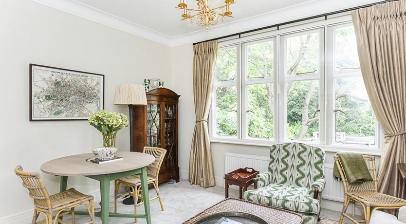 Photo of West End Chic