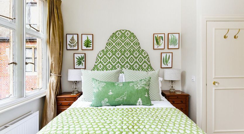 Photo of West End Chic