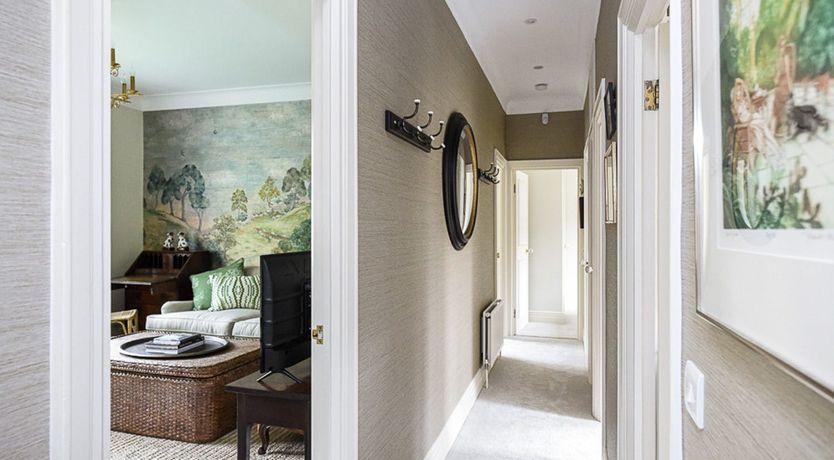 Photo of West End Chic