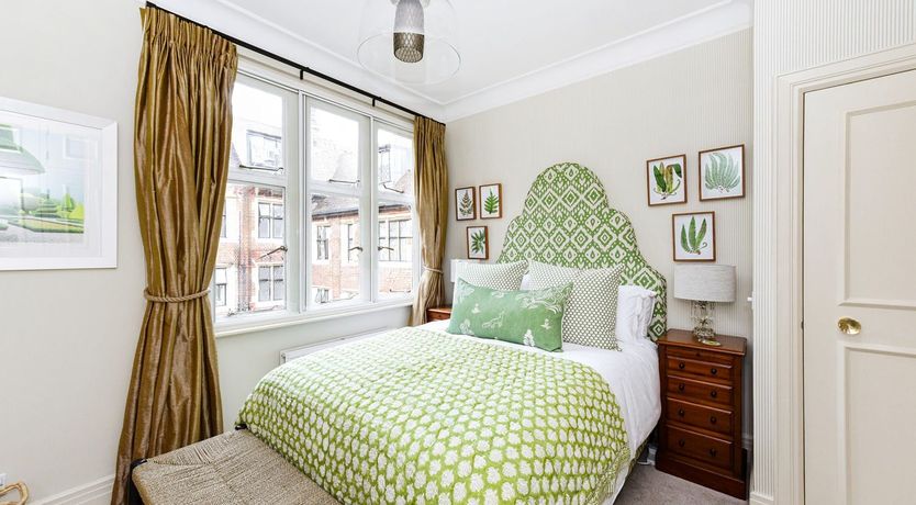 Photo of West End Chic